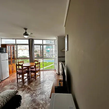 A Frontline Apartman